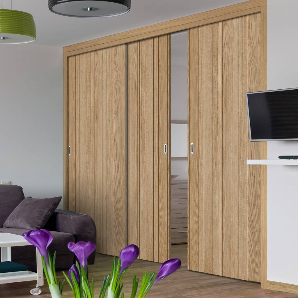 Pass-Easi Three Sliding Doors And Frame Kit - Montreal Oak Flush Inter